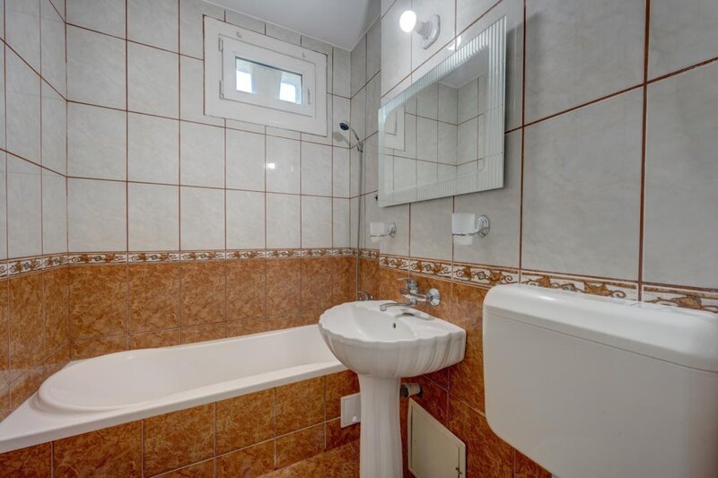 Piata Chibrit, Ion Mihalache, apartament 2 camere, vedere libera,
